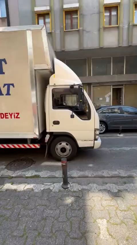 Kamyonumuz sokakta videosu