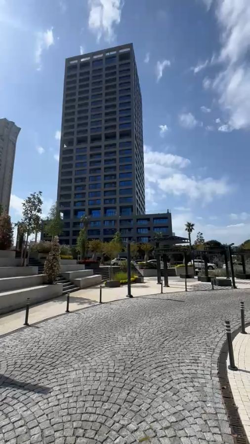 Plaza bölgesinde taşıma videosu