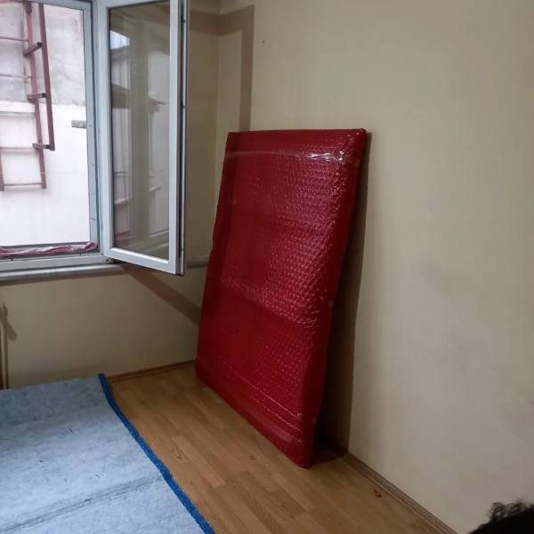 Murat Nakliyat – Yeni evde teslim edilen paketli eşya