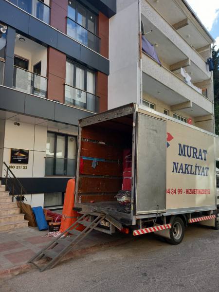 Murat Nakliyat – Rampa ile kamyona yükleme